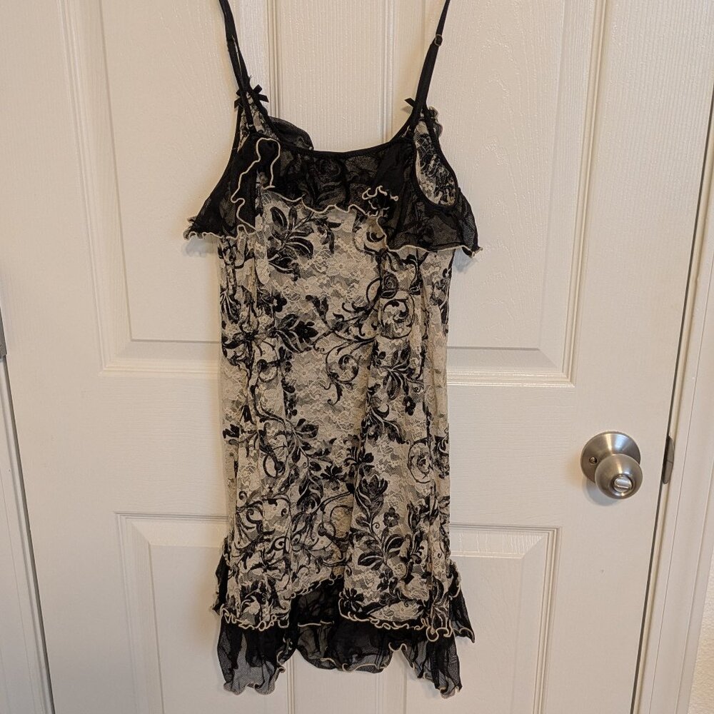 Lacy Black & Beige Teddy